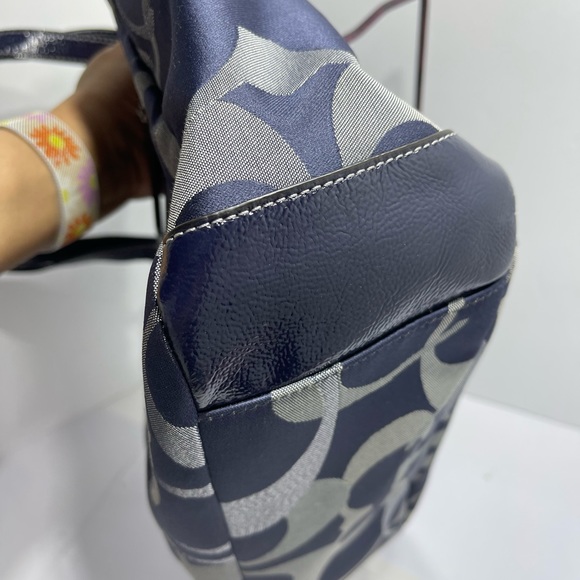 Coach Tote in Metallic Blue canvas. - Picture 6 of 11